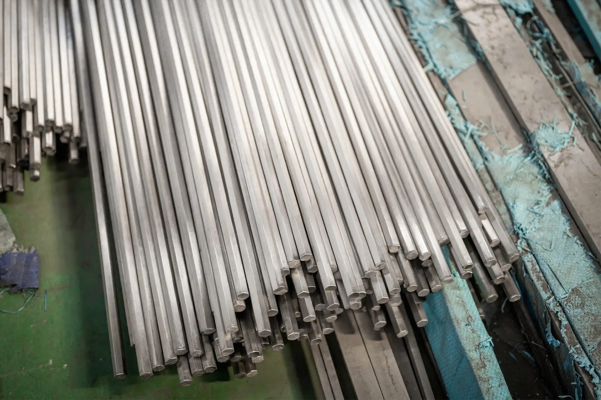 Arialloy custom nickel alloy hex bar
