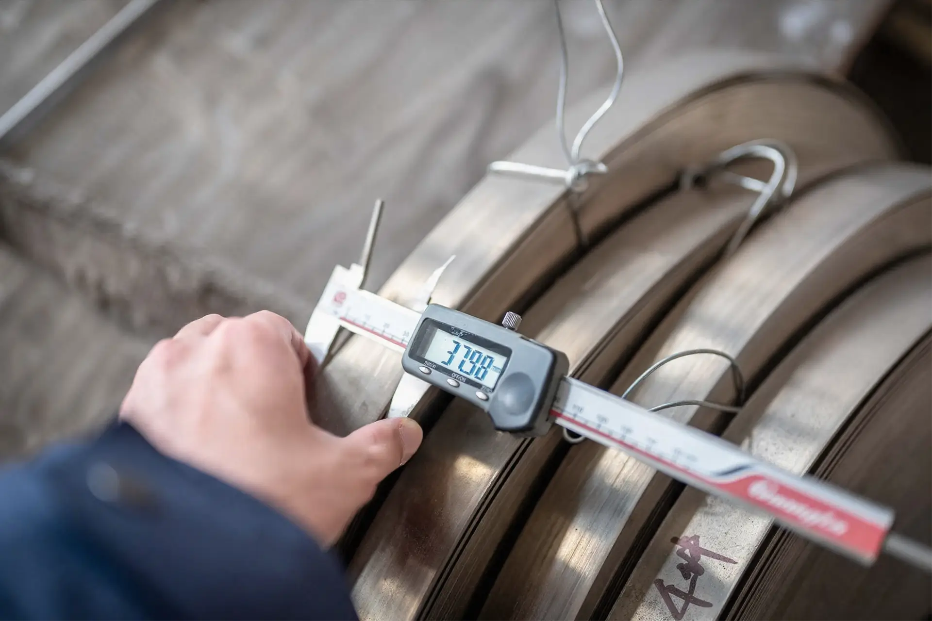Arialloy fabricated nickel alloy precision strip caliper strip coil width check