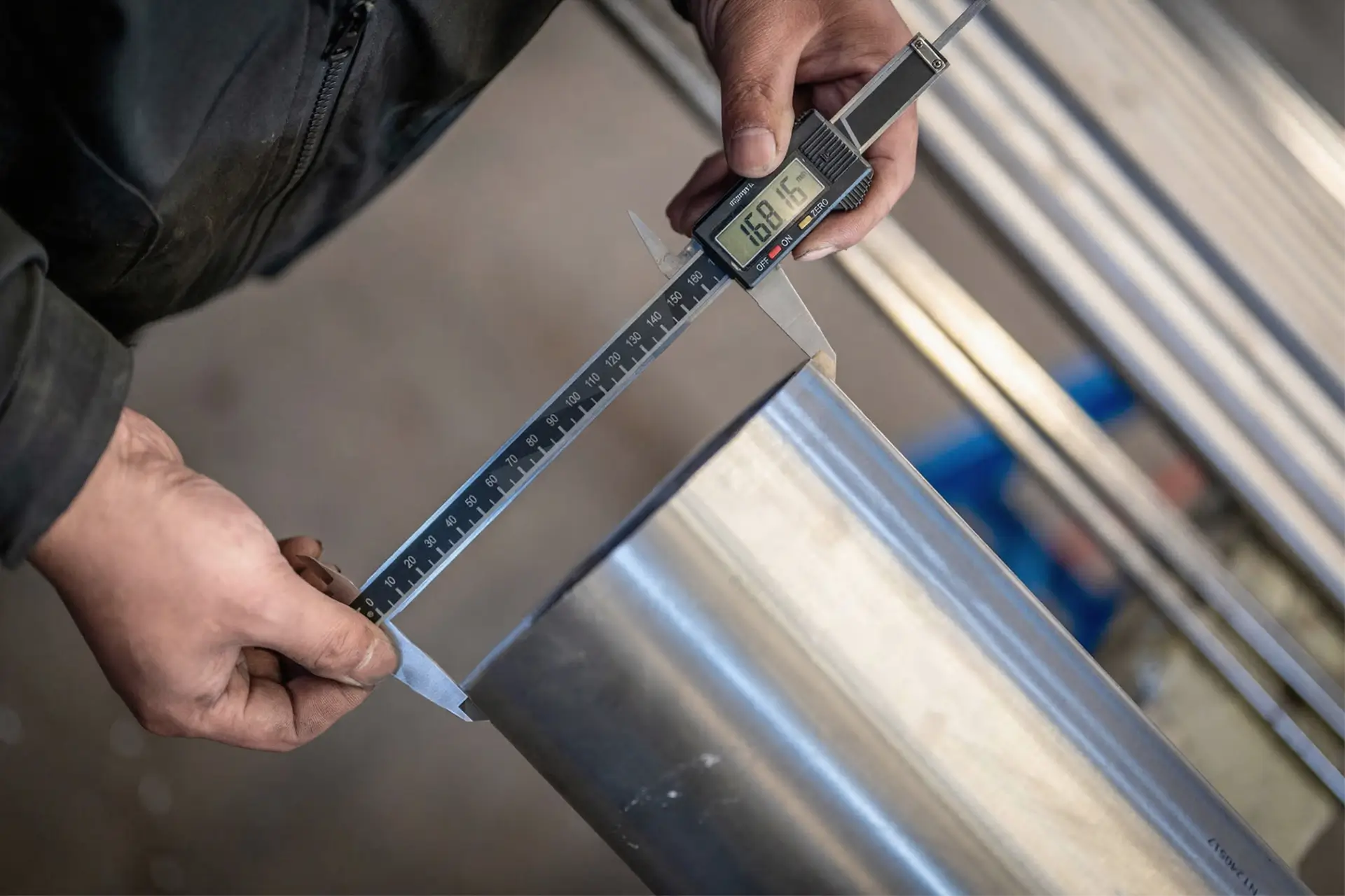 arialloy nickel alloy supplier seamless pipe caliper outside diameter check