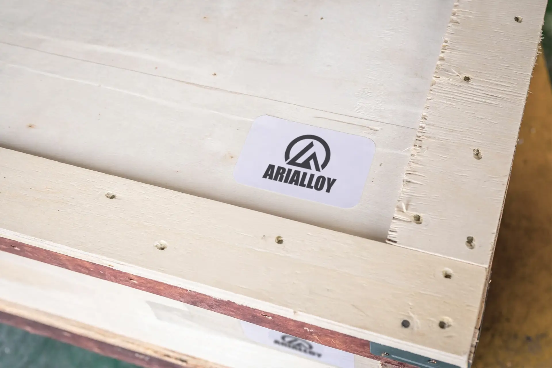 Arialloy nickel based alloy filler wire branded closed export crate
