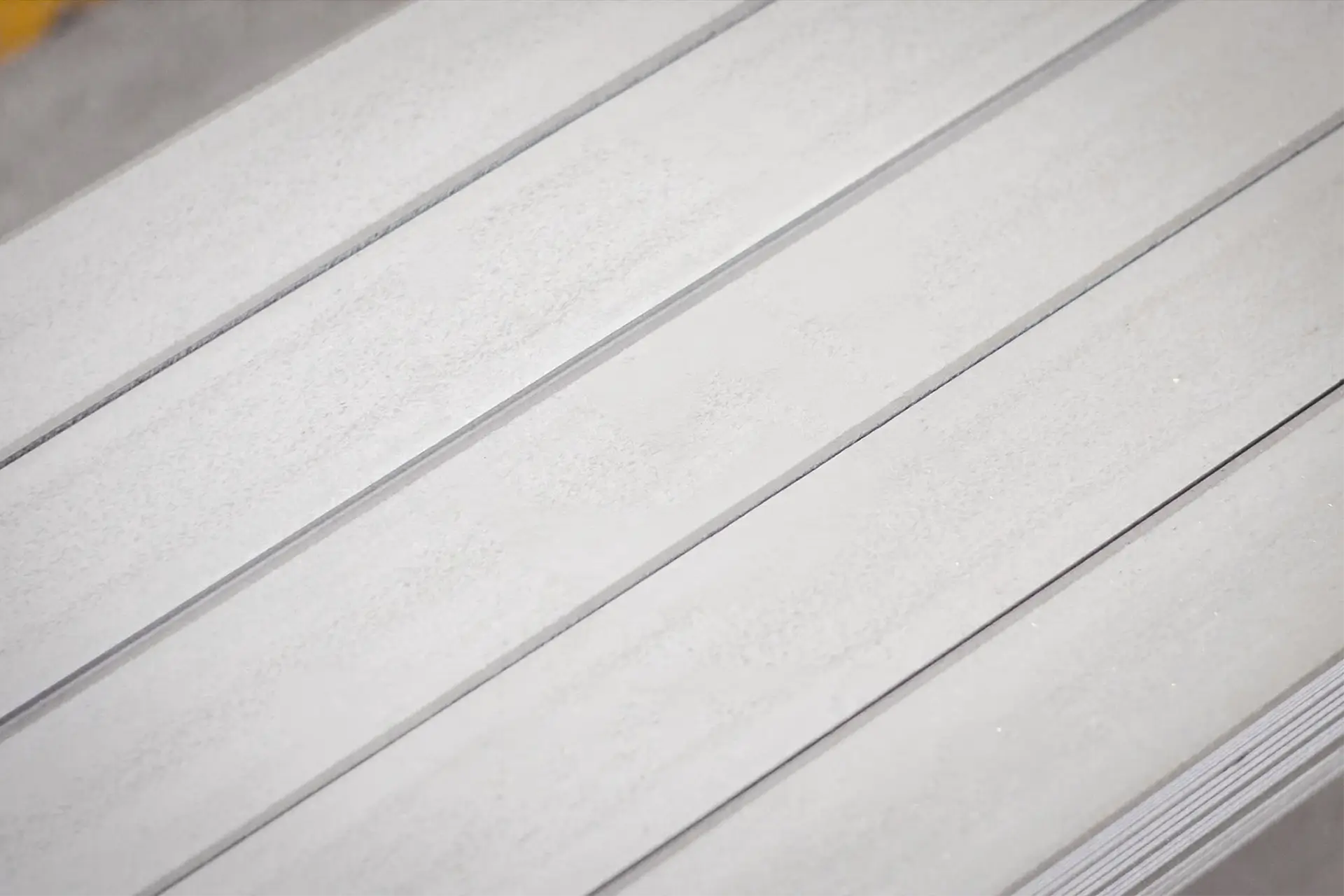 flat metal bar by Arialloy nickel alloy manufacturer