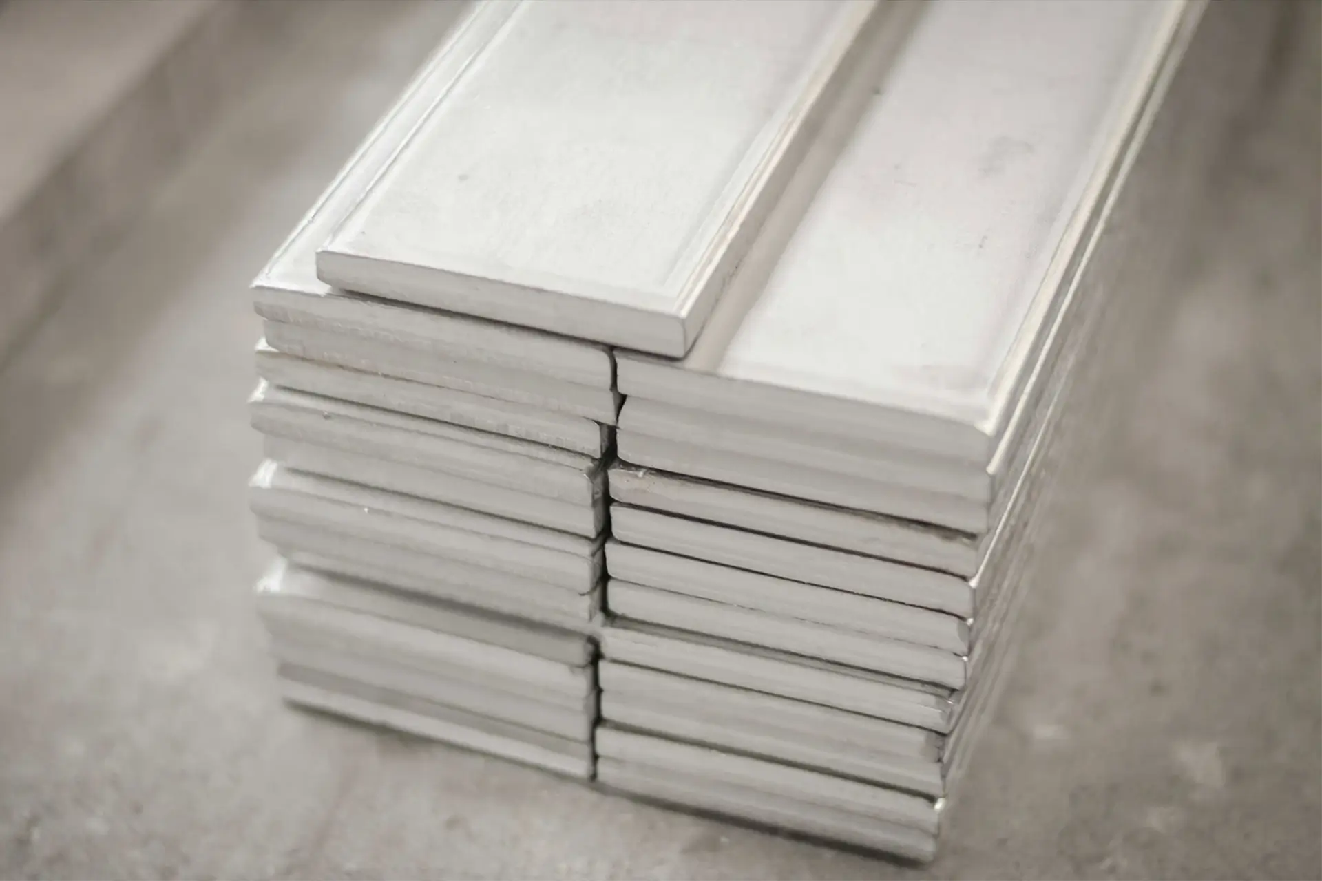 nickel alloy flat bar manufacturer Arialloy