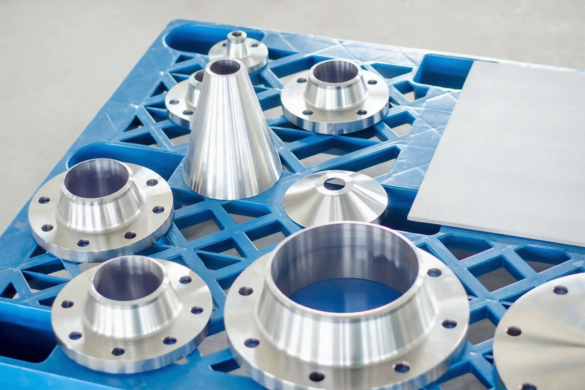 nickel based alloy pipe flange by Arialloy