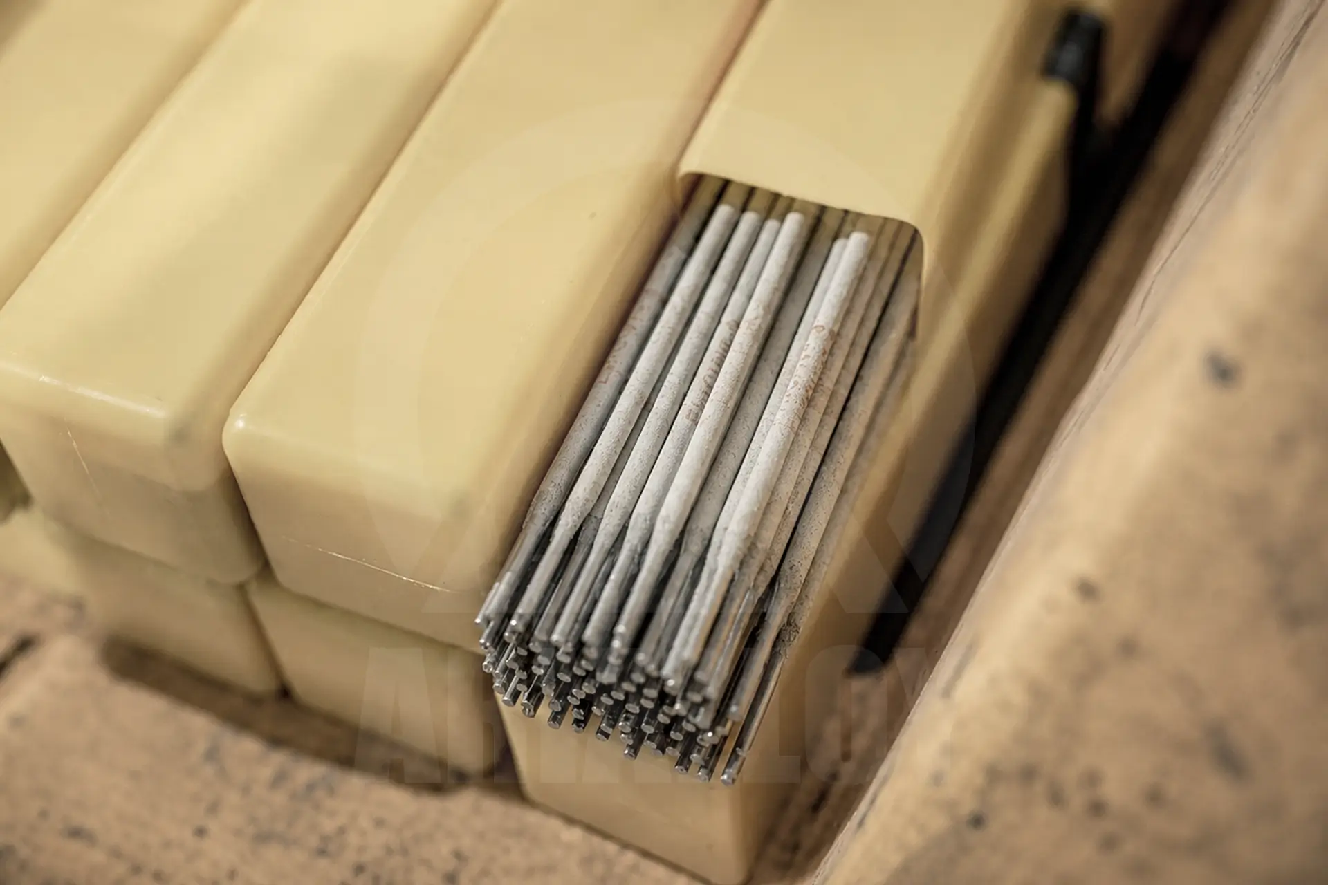 Arialloy manufacturer of nickel alloy welding electrode