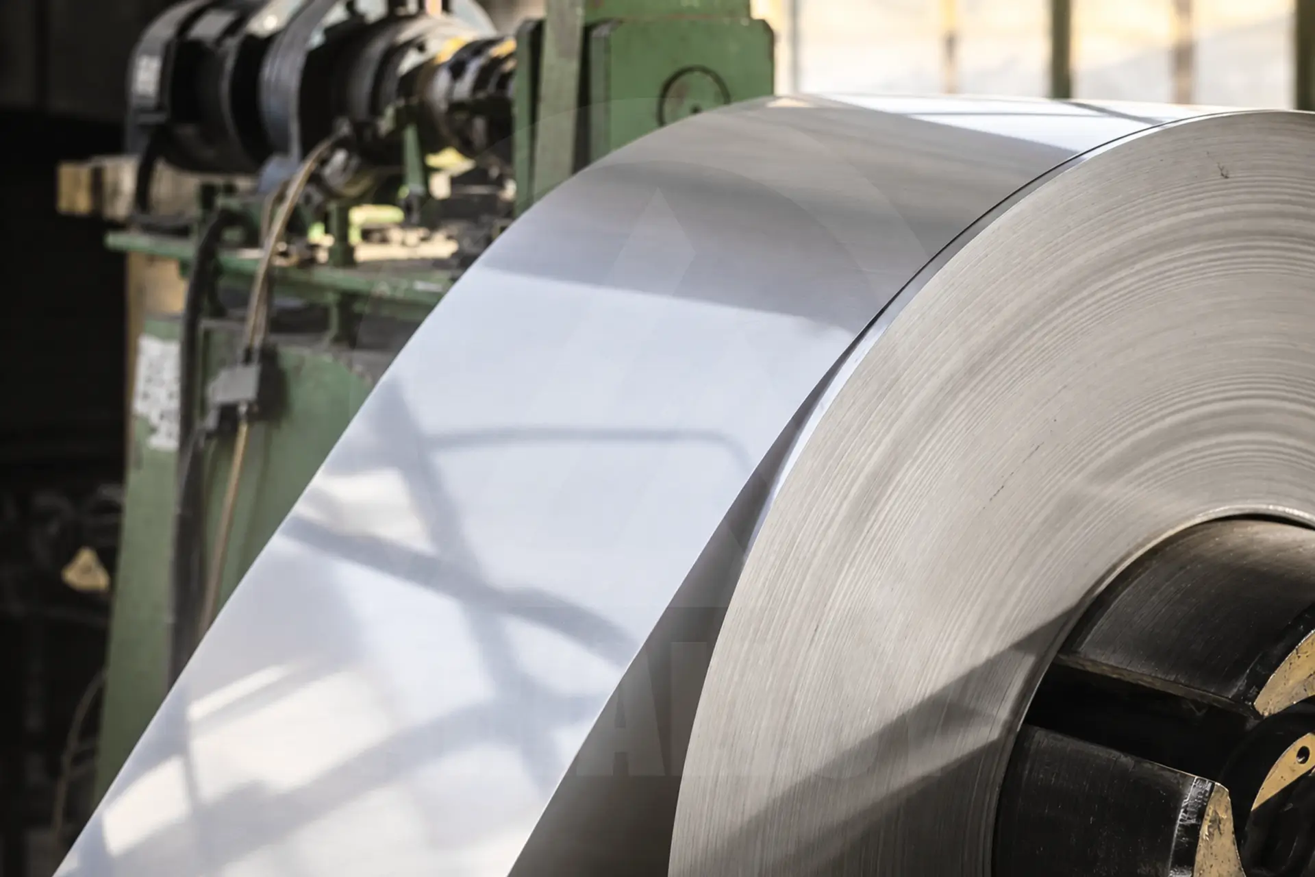 Arialloy metal strip made from nickel alloys
