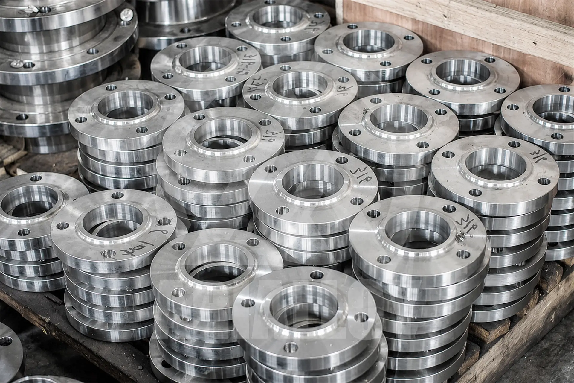 custom nickel alloy pipe flange from Arialloy