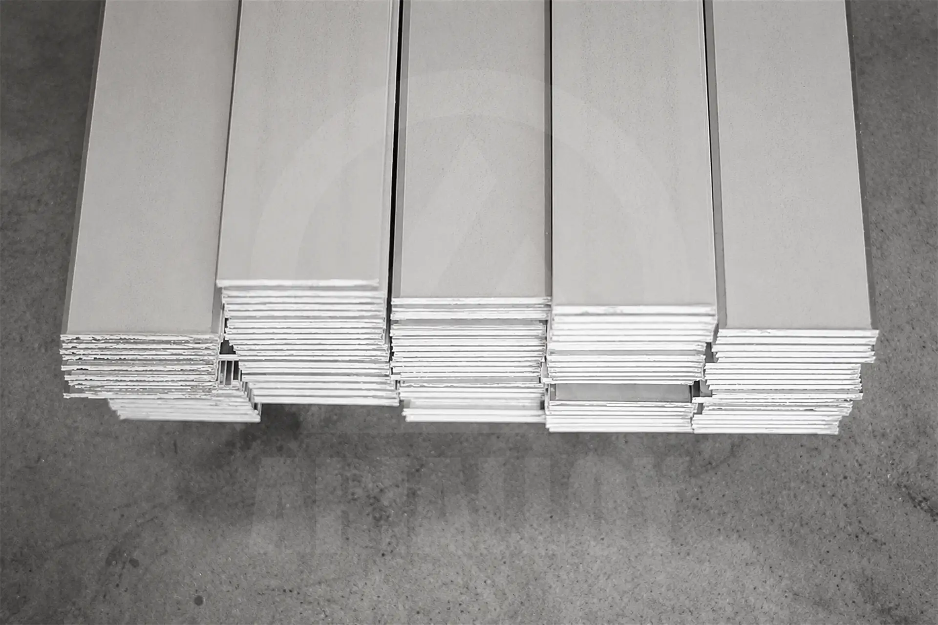 nickel alloy flat bar supplier Arialloy