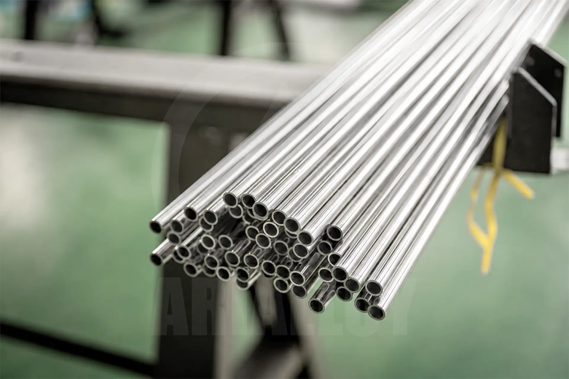 nickel alloy seamless pipe fabricated by Arialloy