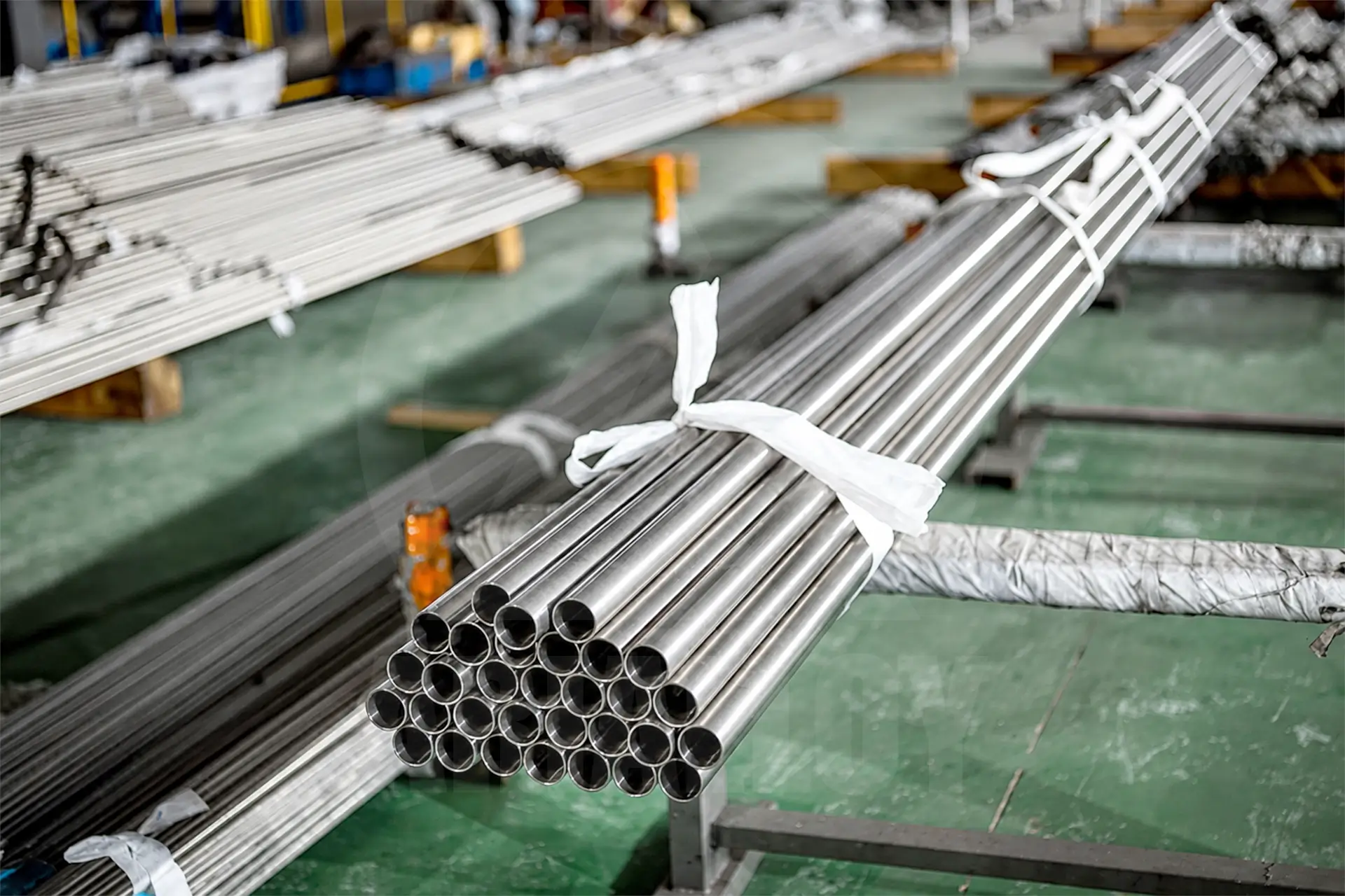 nickel alloy seamless pipe supplier Arialloy