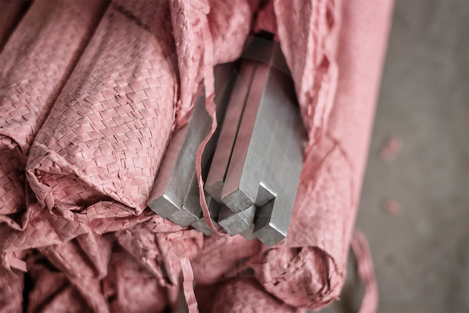 nickel alloy square bar by Arialloy