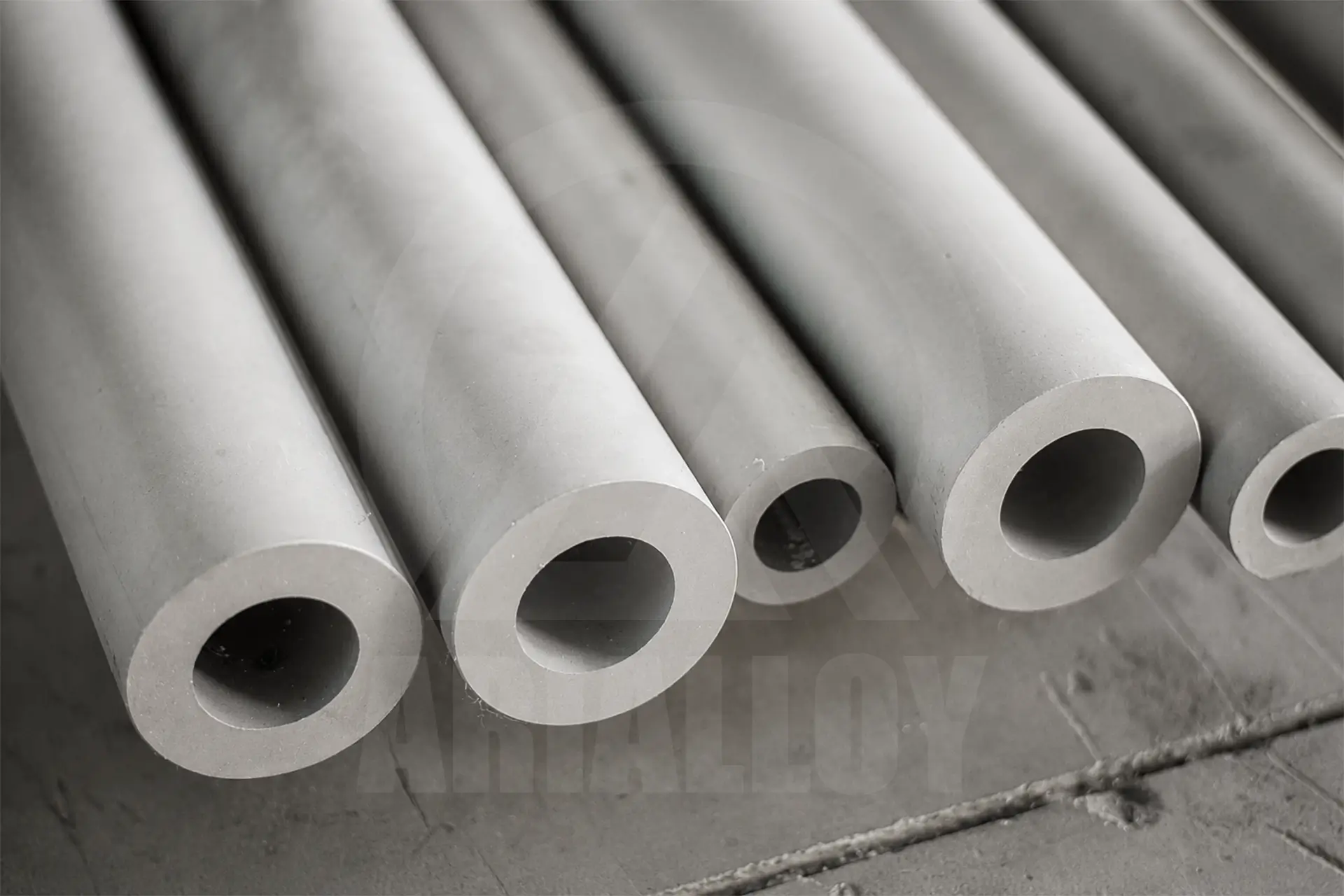 nickel alloy thick wall pipe by Arialloy
