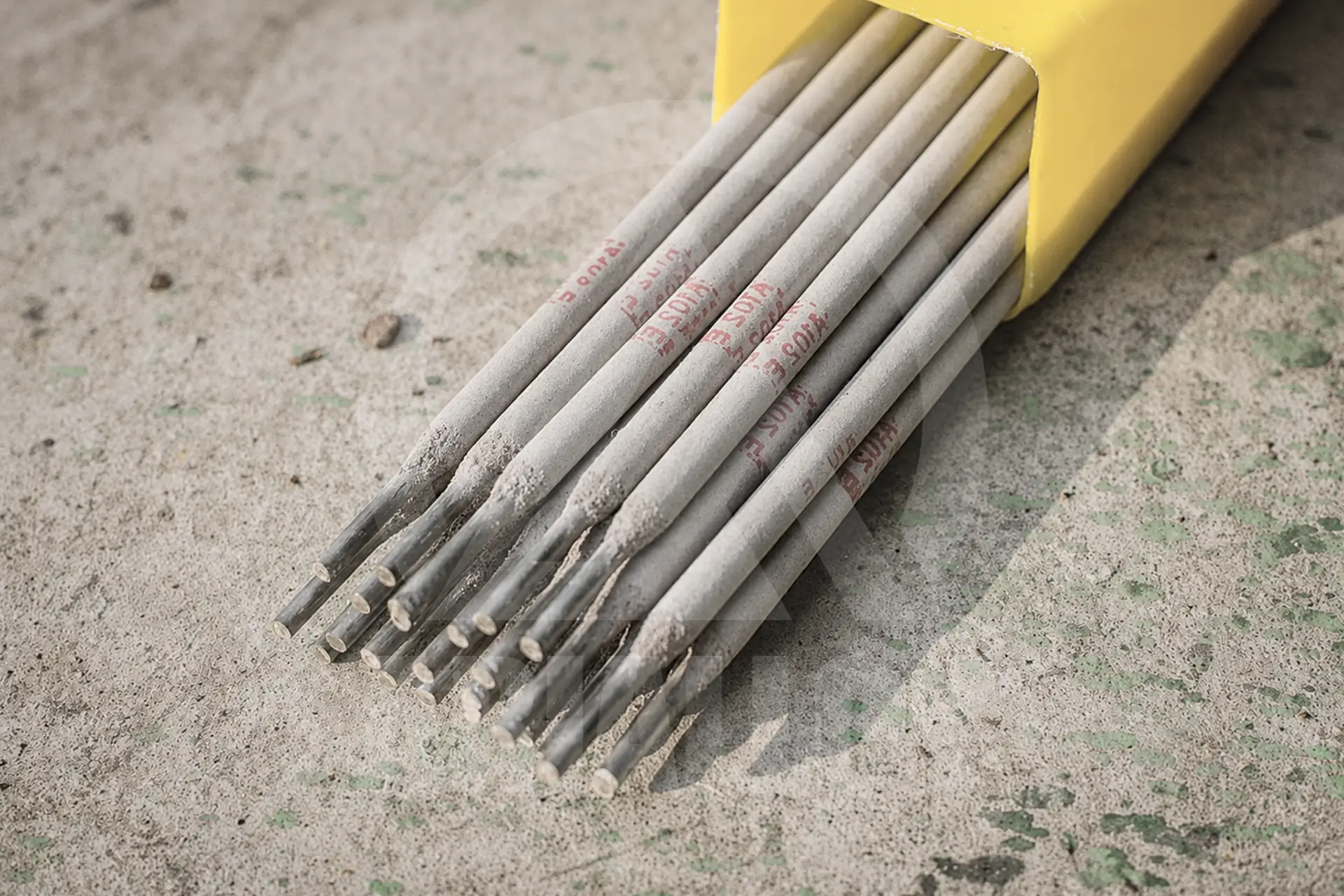 nickel alloy welding electrode by Arialloy