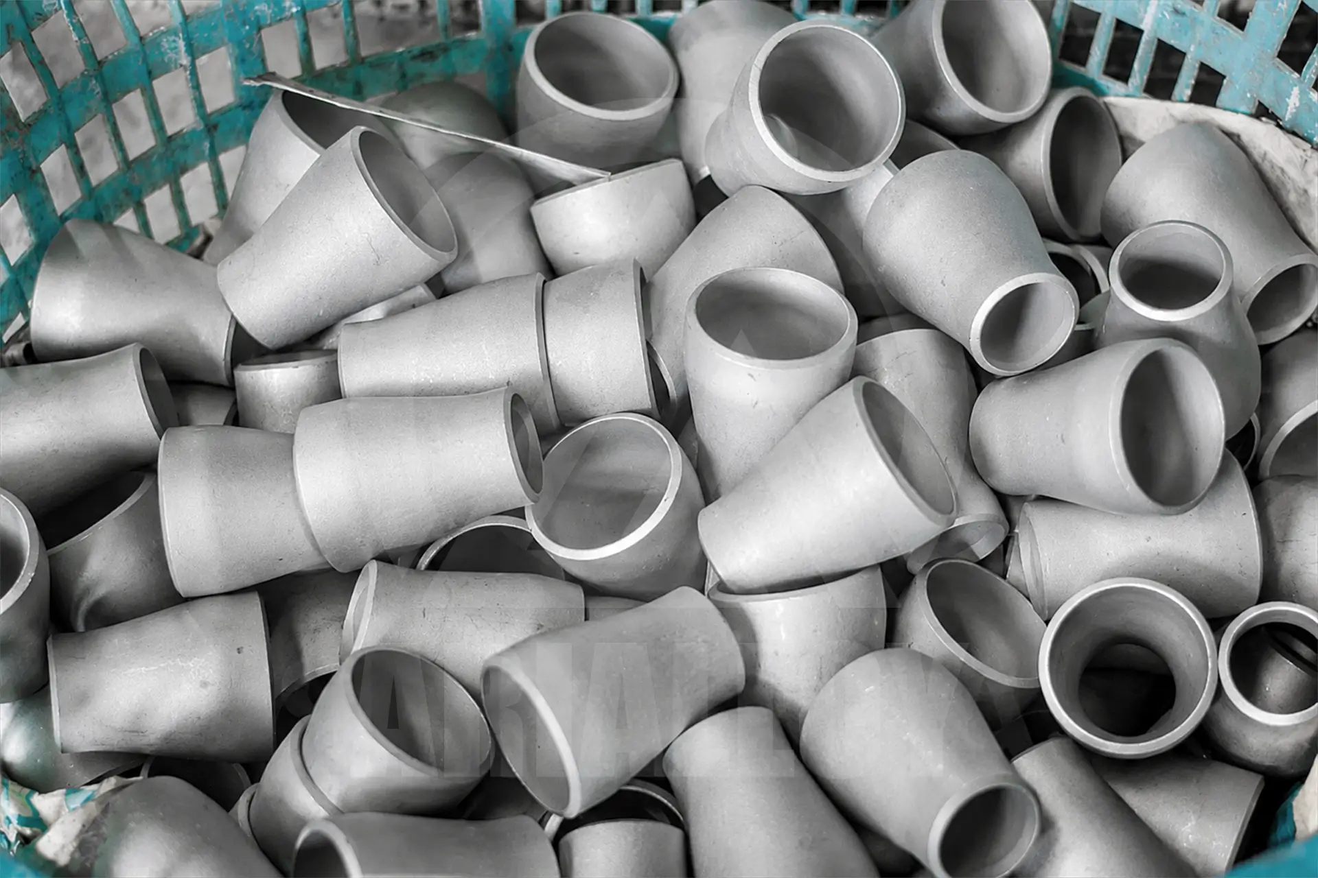 nickel based alloy pipe reducer by Arialloy