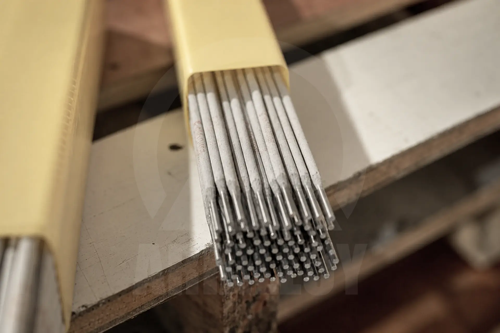 welding electrode by Arialloy nickel alloy manufacturer