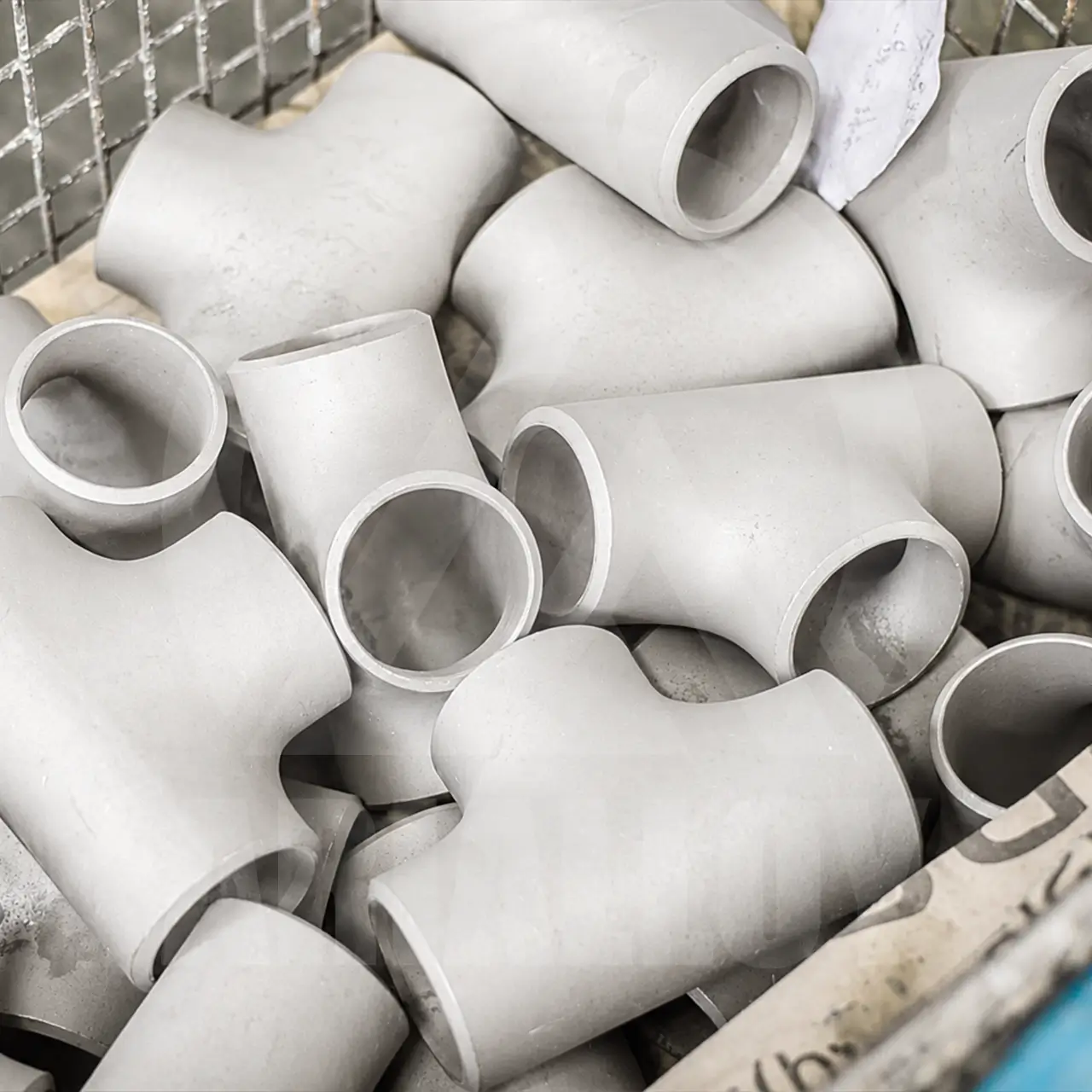 Arialloy nickel alloy piping tee